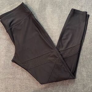 Black Ivy + Main Leggings Medium